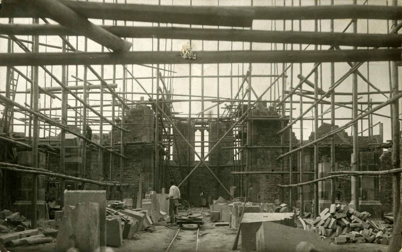 L’église en cours de construction. (Collecte photos)